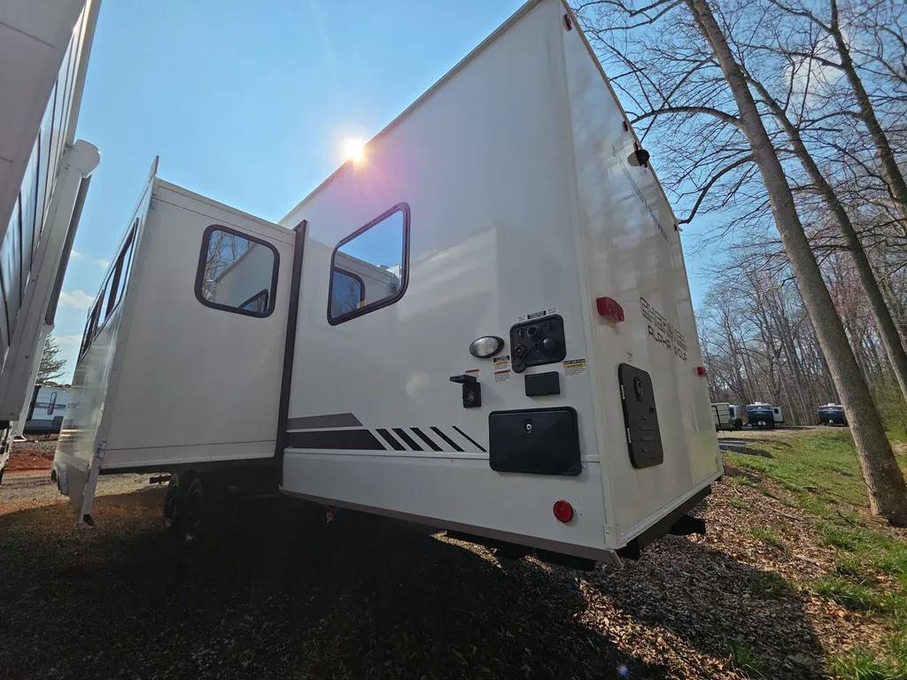 2026 Forest River Cherokee Alpha Wolf 29DCB, Photos photo 6