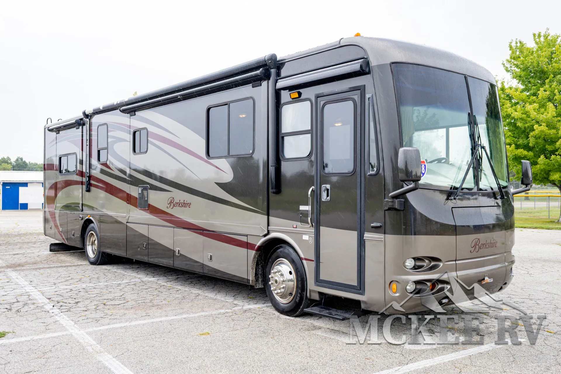 2008 Forest River Berkshire 390QS - Photo 2