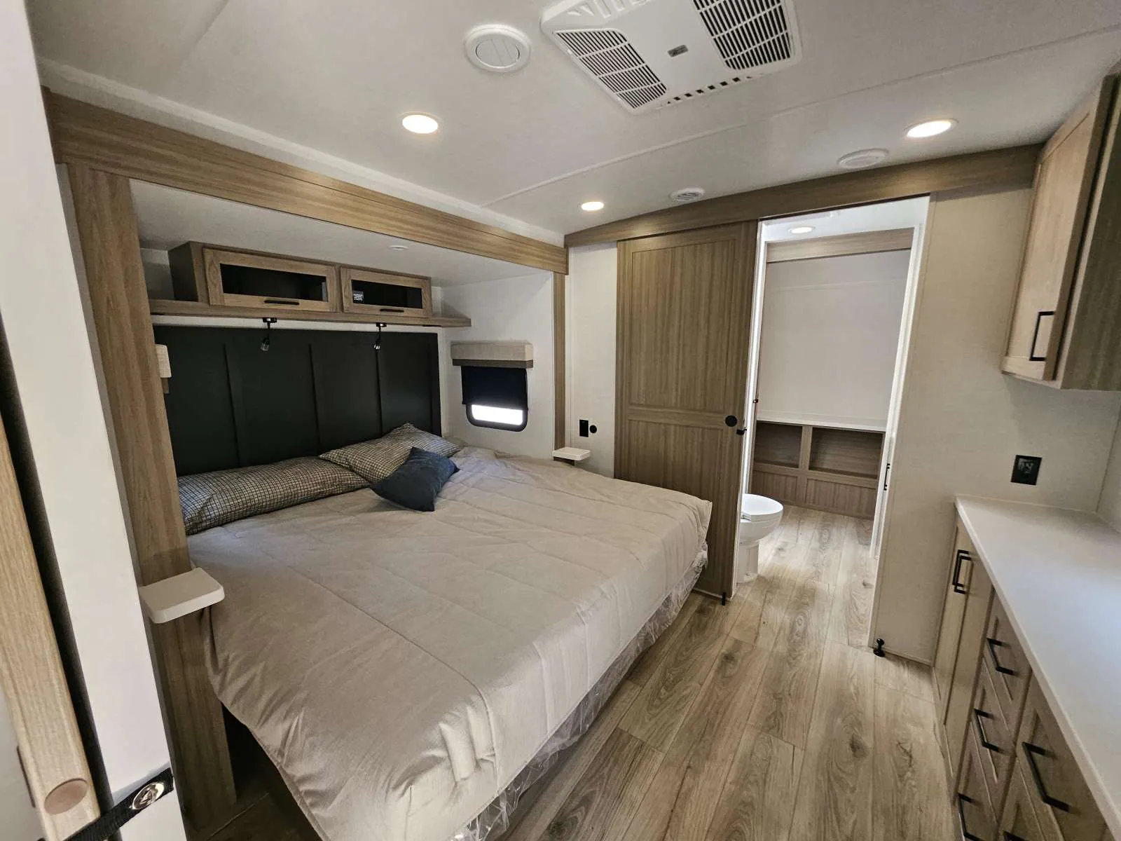 2027 Forest River Flagstaff Super Lite 27RKS — Photo 6