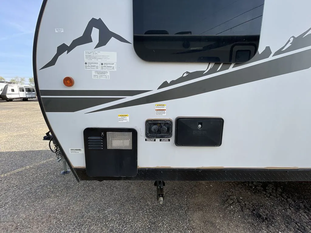2022 Forest River Cherokee Wolf Pup Black Label 16BHSBL - Photo 4