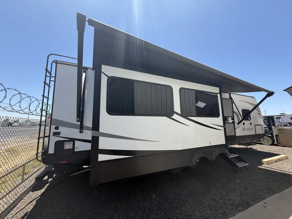 2023 Forest River Wildcat 303MBX - Photo 4