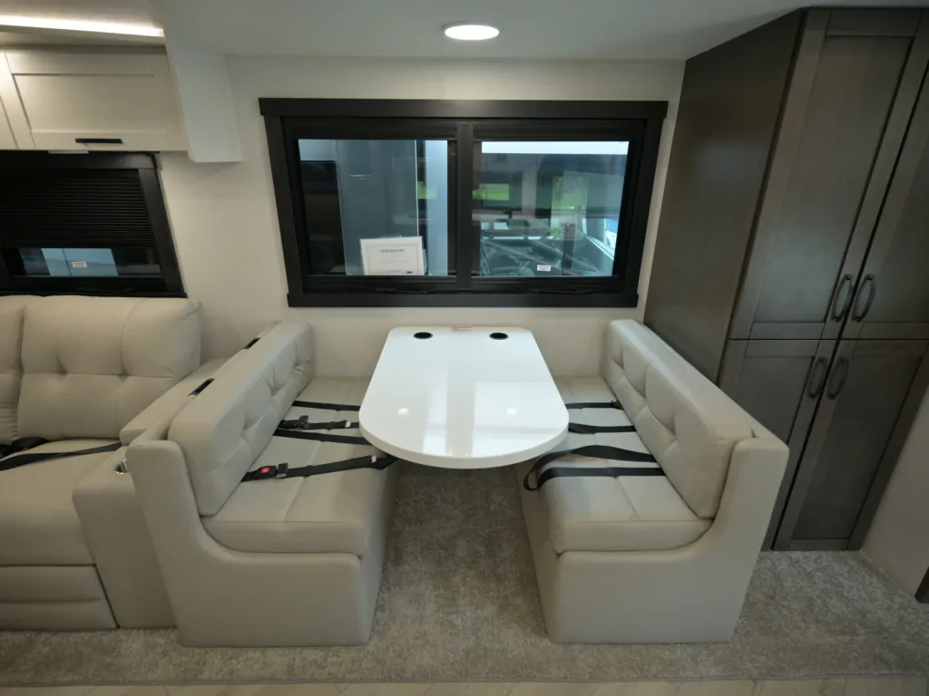 2027 Entegra Coach Accolade 37K, Photos photo 19