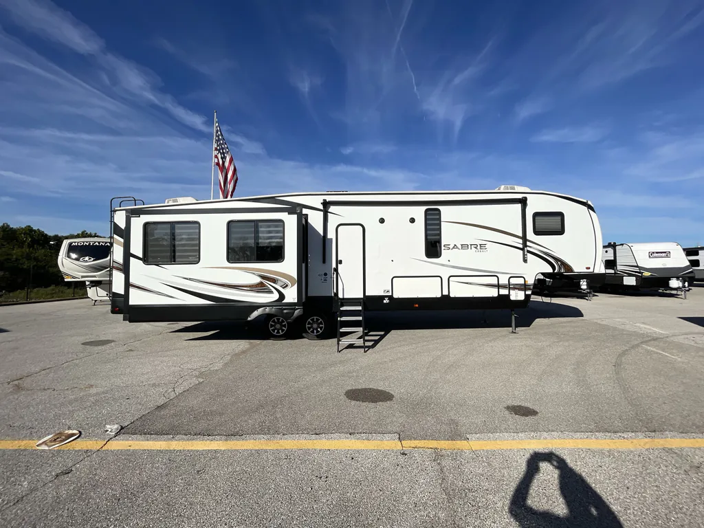 2020 Forest River Sabre 36BHQ, Photos photo 5