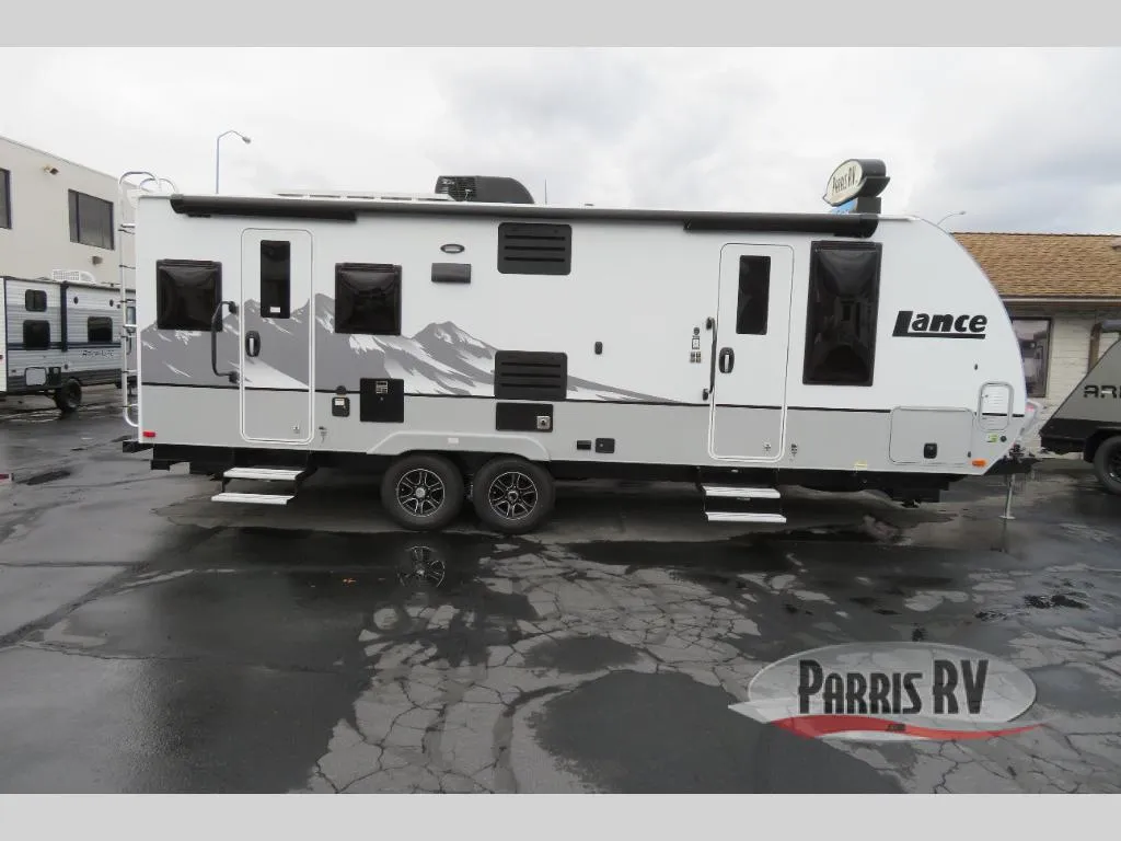 2026 Lance Lance Travel Trailers 2375 - Photo 3