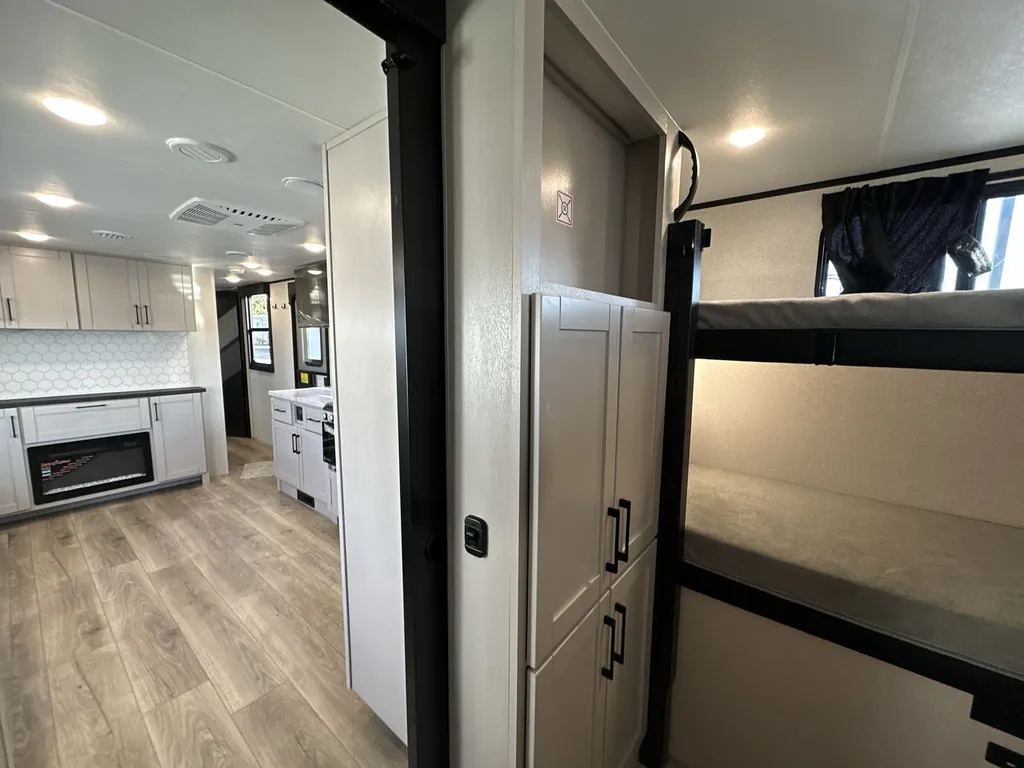 2026 Jayco Jay Feather 29QBH, Photos photo 12