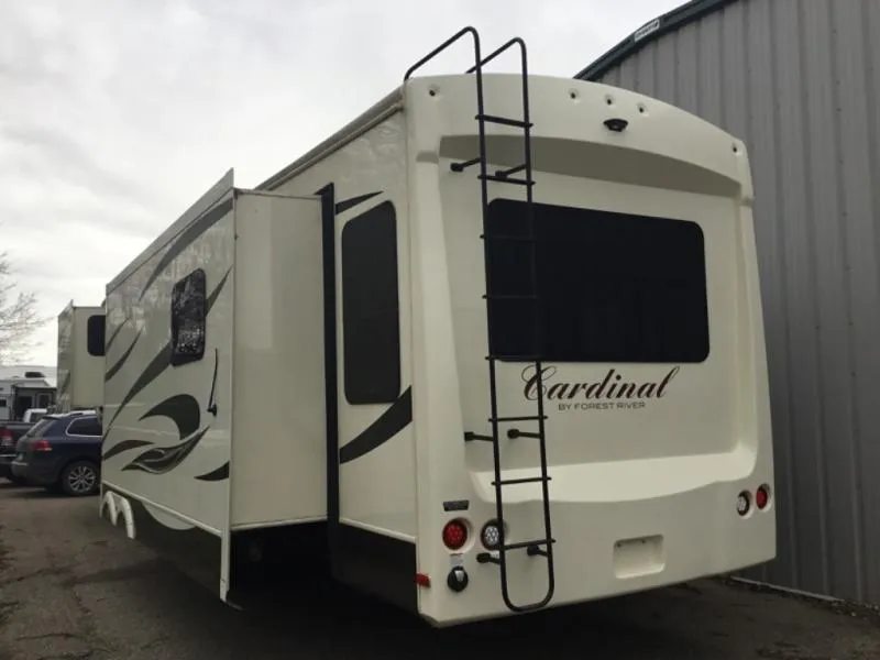 2017 Forest River RV Cardinal 3456RL - Photo 3