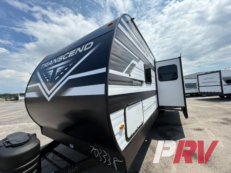 2026 Grand Design Transcend 325BHT - Photo 4