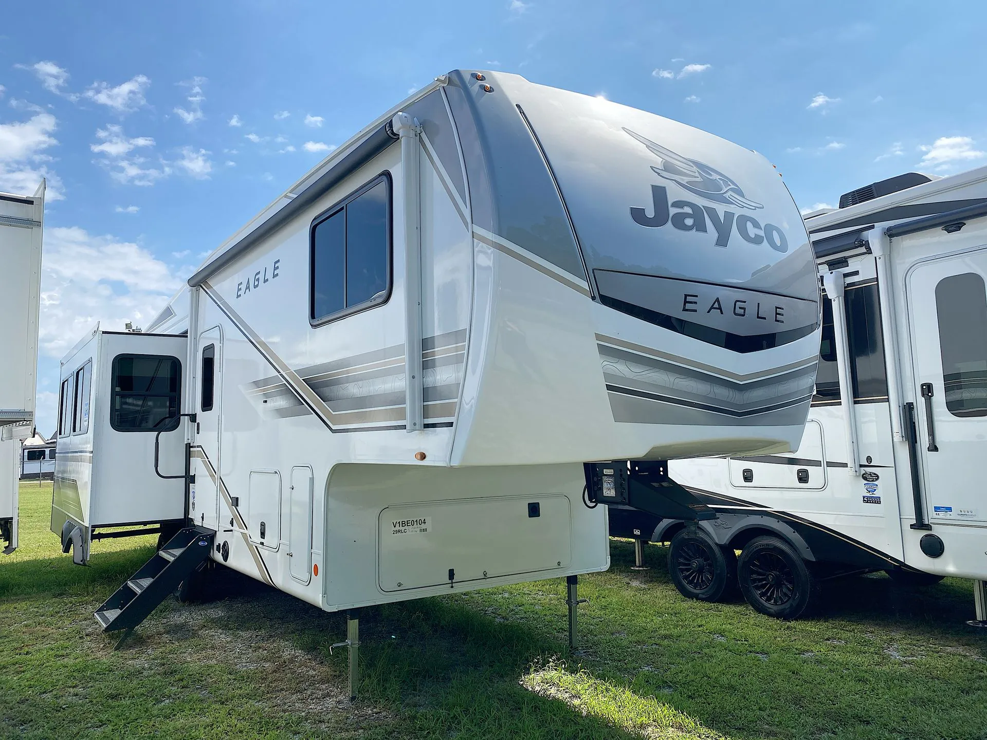 2027 Jayco Eagle 29RLC - Photo 2