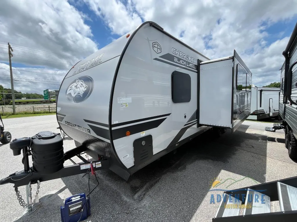 2026 Forest River Cherokee Grey Wolf Black Label 26DBHBL - Photo 2