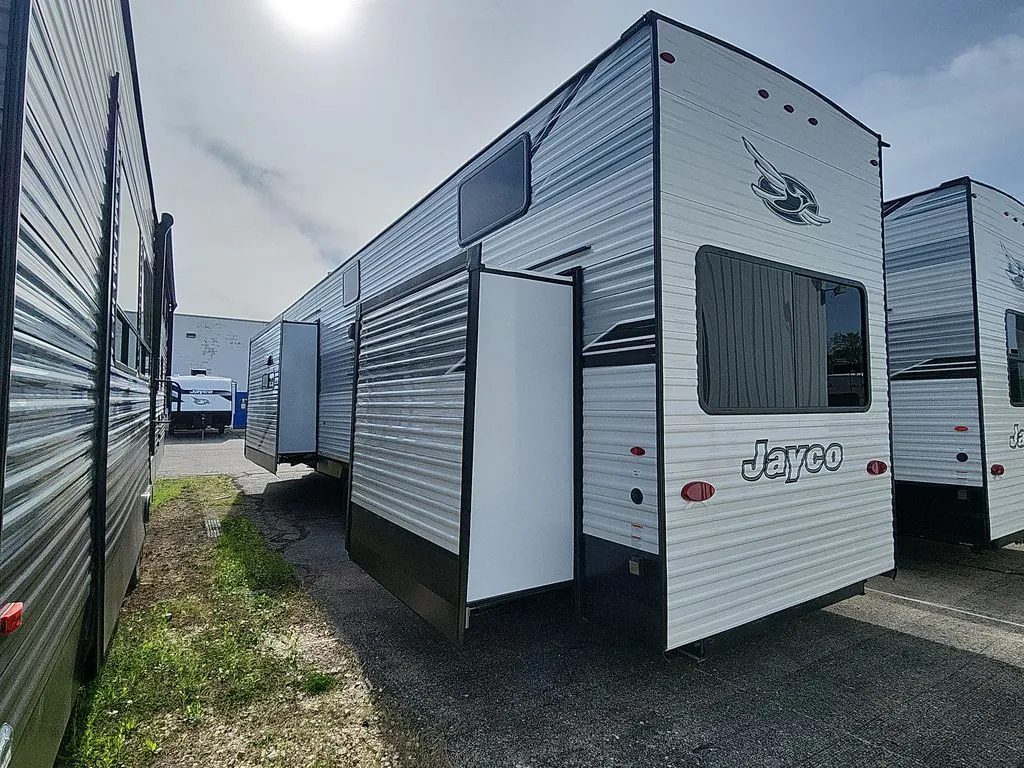 2026 Jayco Jay Flight Bungalow 401LOFT DS, Photos photo 5