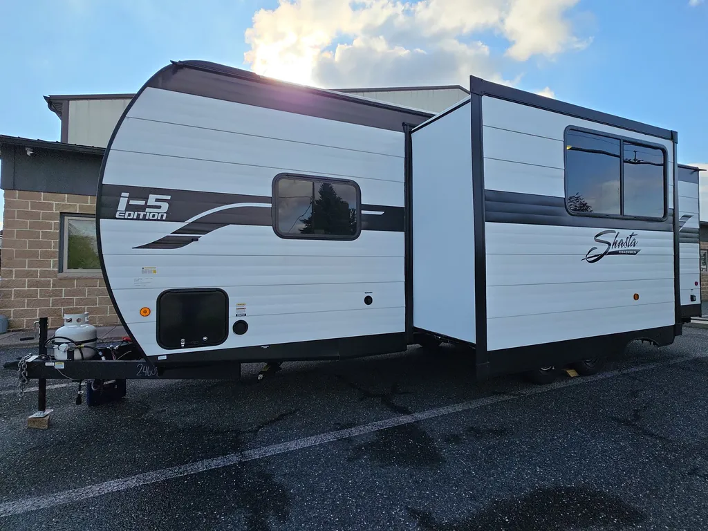 2026 Shasta RVs i-5 Edition 526RBS, Photos photo 2