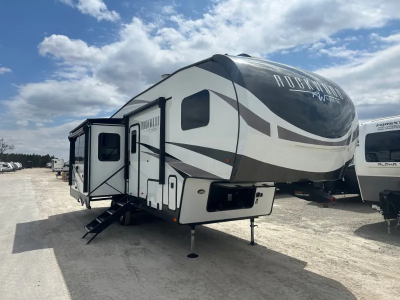 2023 Forest River Rockwood Signature 2883WS - Photo 2