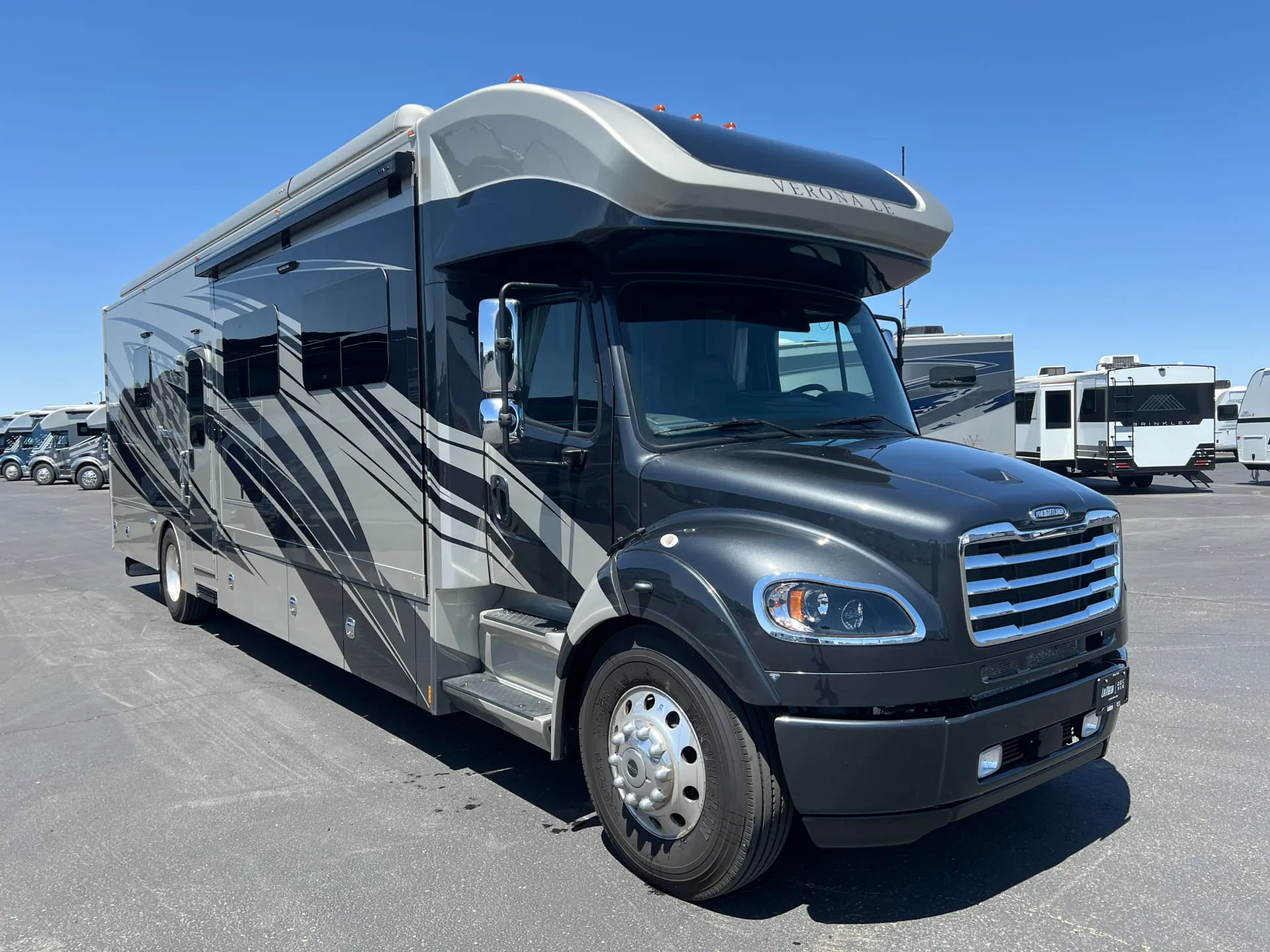 2026 Renegade RV Verona LE 40LRB - Photo 2