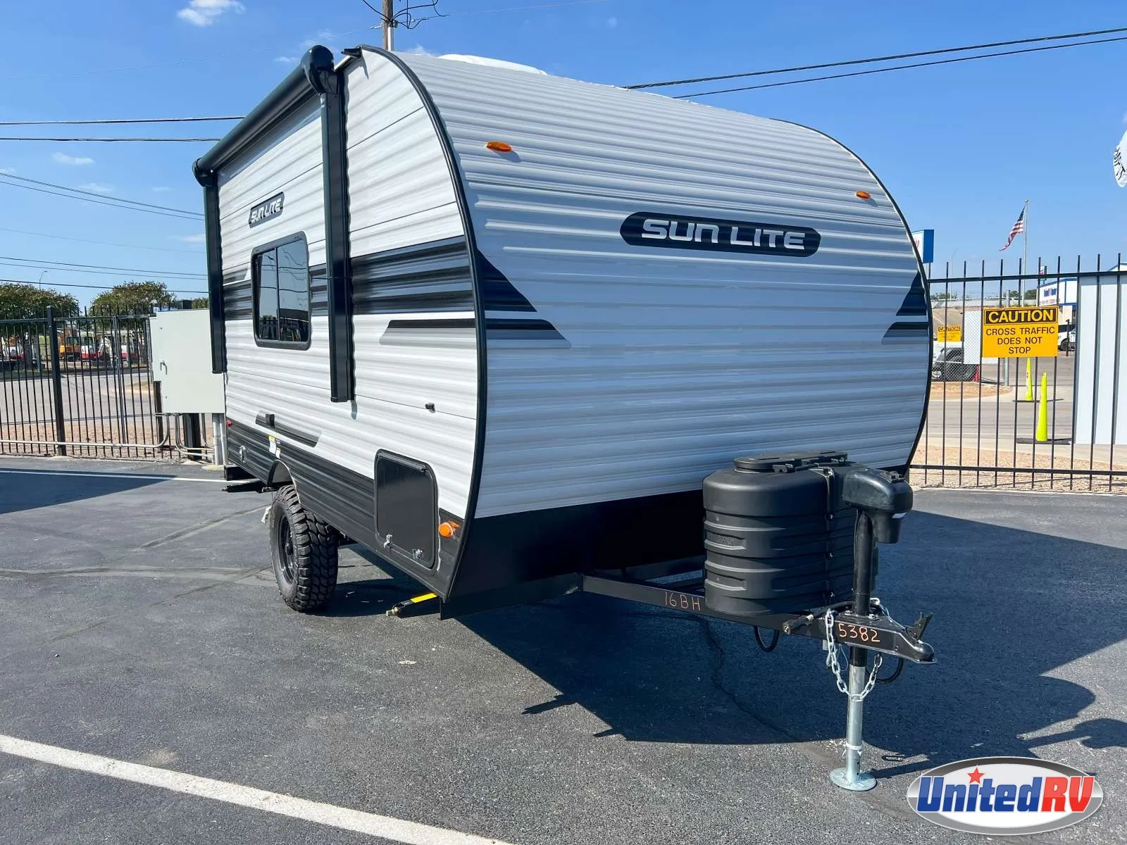 2026 SUNSET PARK RV SUNLITE 16BH - Photo 2