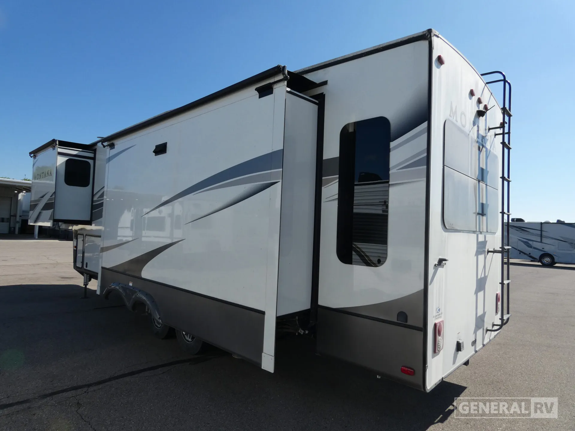 2020 Keystone Montana 3121RL - Photo 4