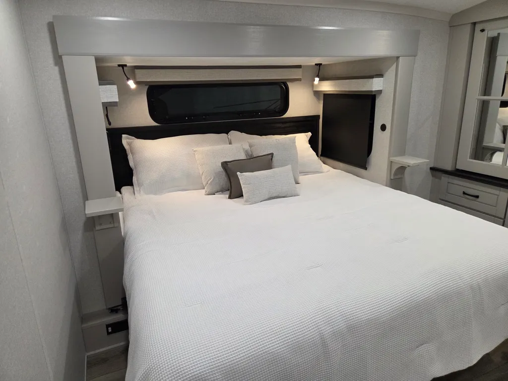 2026 Jayco North Point 395DSDB, Photos photo 29