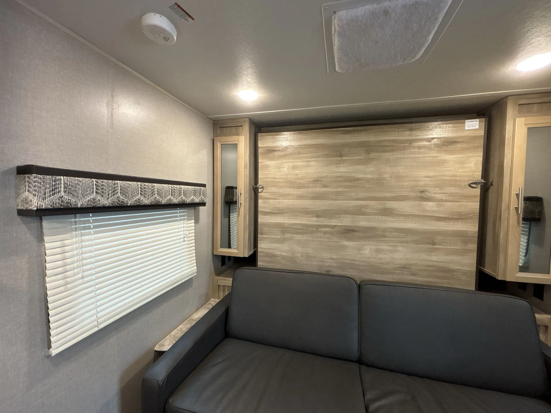 2021 Coachmen Catalina Expedition 192RB — living area main
