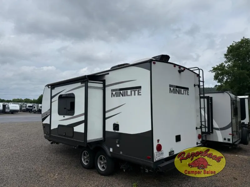 2024 Forest River Rockwood Mini Lite 2109S - Photo 4