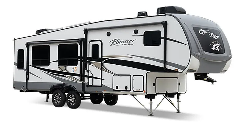 Highland Ridge Roamer Light Duty 304BHS exterior