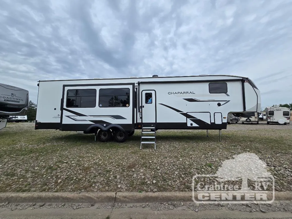 2025 Coachmen Chaparral 389DEK - Photo 3