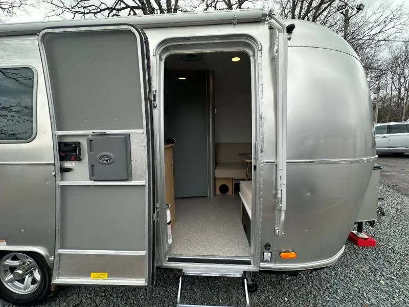 2026 Airstream World Traveler 22RB - Main photo
