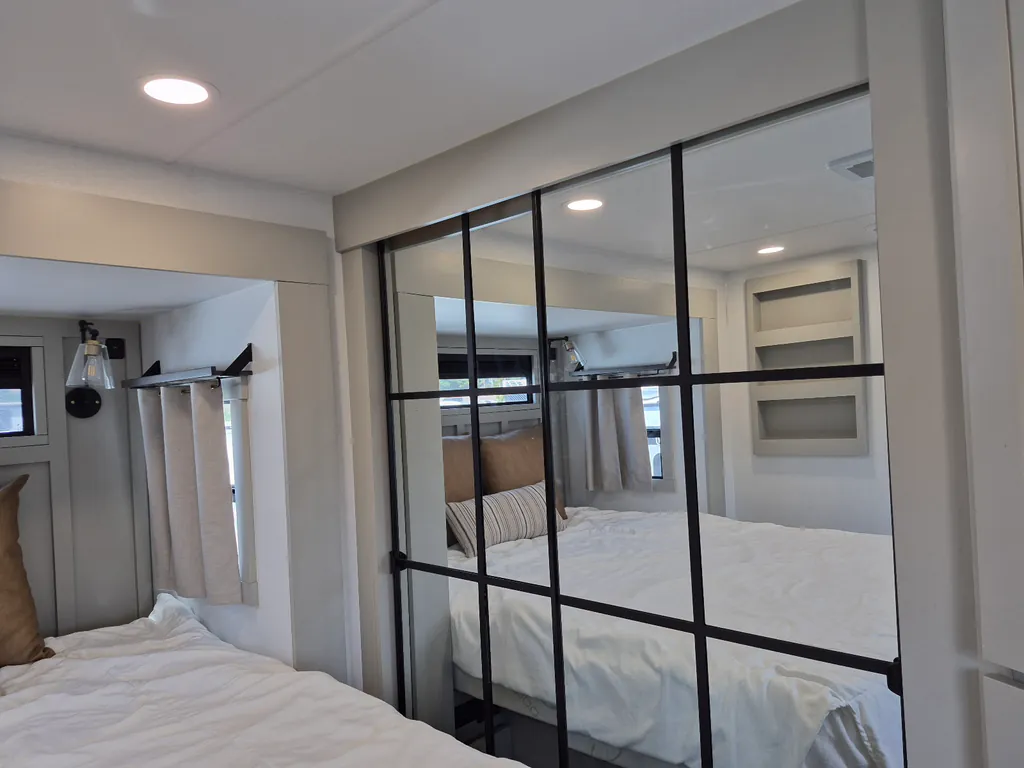 2024 Brinkley Model G 3500, Photos photo 19
