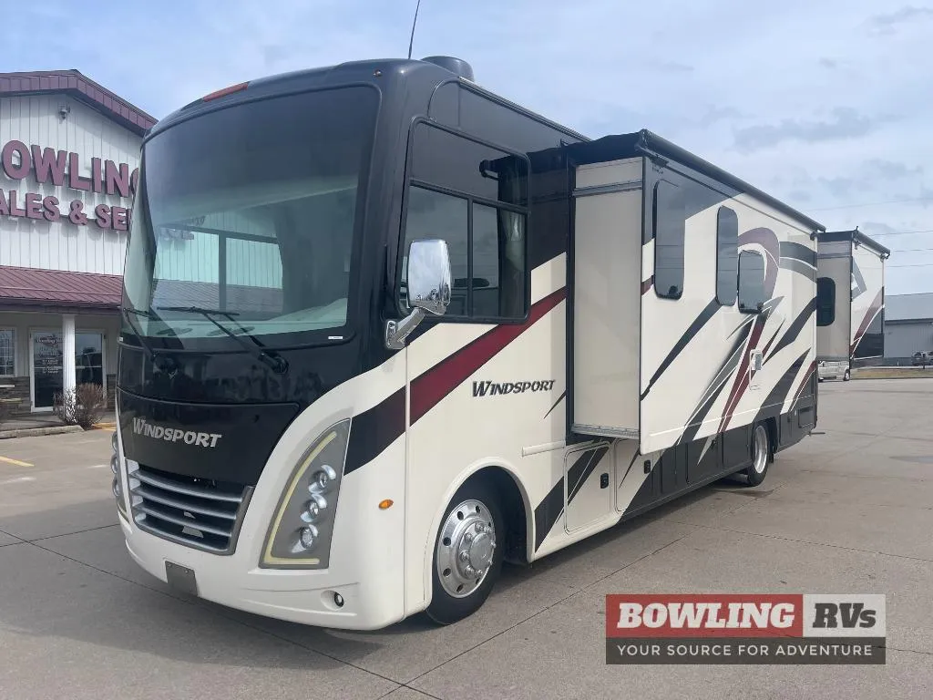 2023 Thor Motor Coach Windsport 31C - Photo 2
