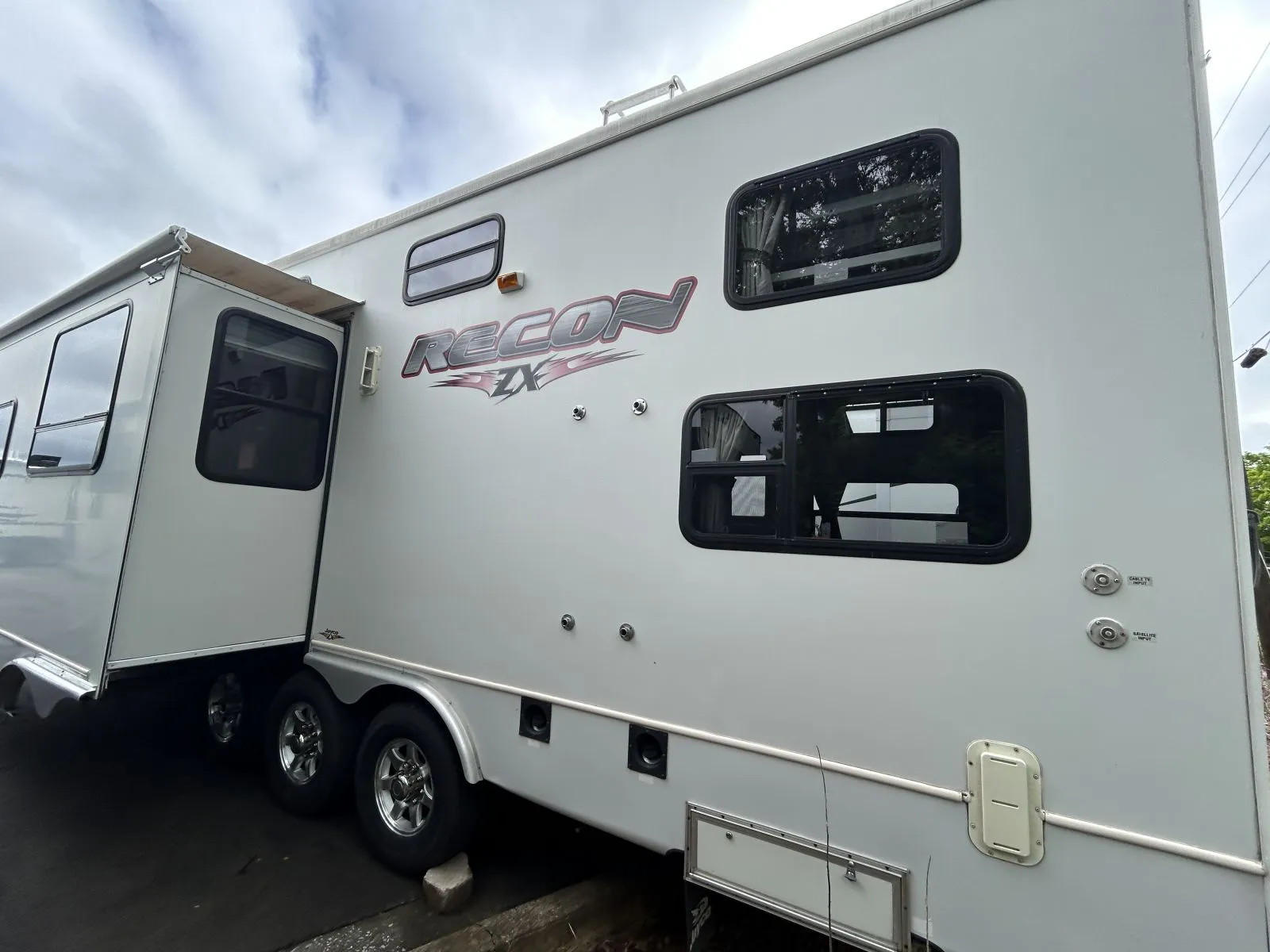 2008 Jayco RECON ZX 37U - Photo 4
