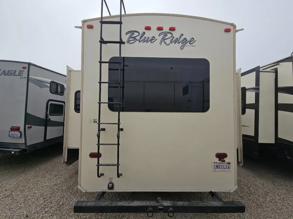 2016 Forest River Blue Ridge 3125RT - Photo 4