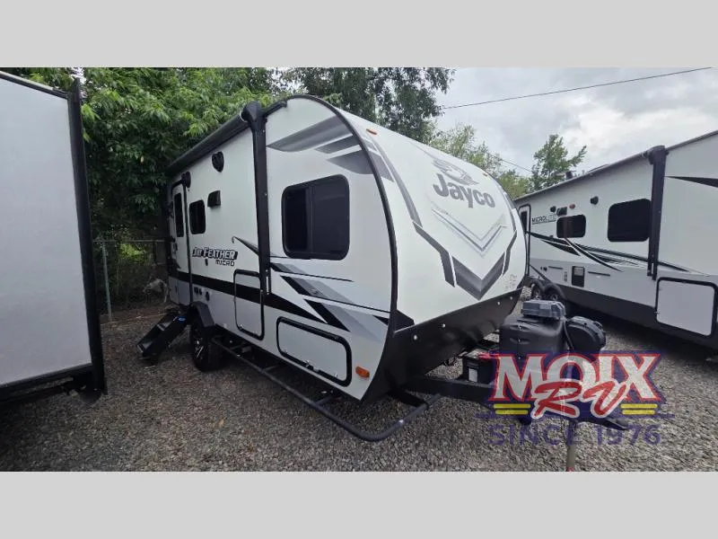 2023 Jayco Jay Feather Micro 166FBS - Photo 2