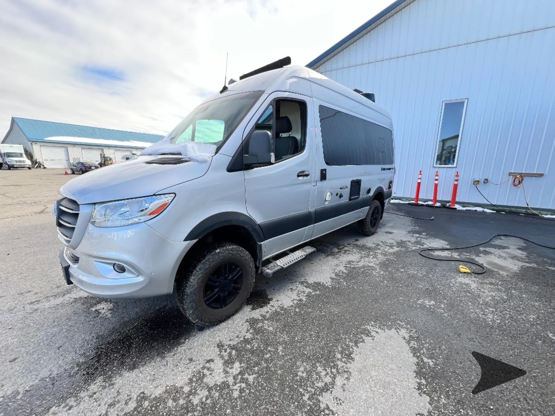 2023 Thor Motor Coach Sanctuary 19P - Photo 3