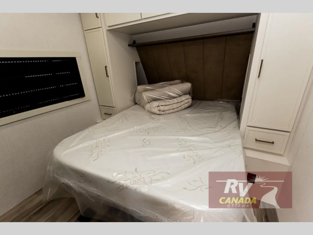 2027 Brinkley Model Z AIR 315, Photos photo 22