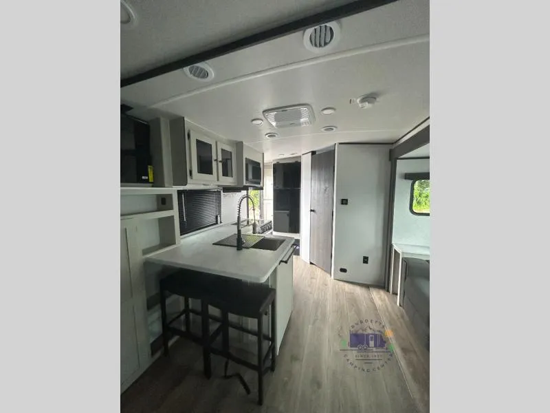 2026 Coachmen Northern Spirit Ultra Lite 1943RB - Photo 4