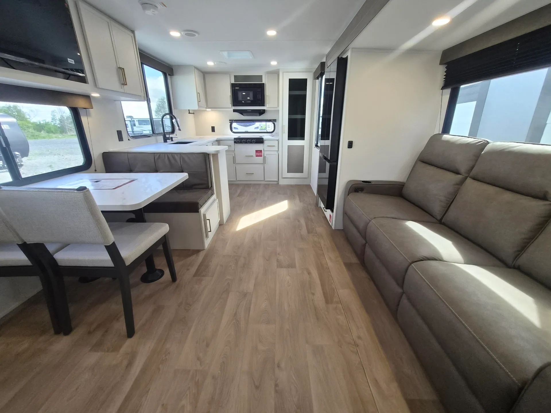 2026 Grand Design Transcend 285RKT - Photo 3