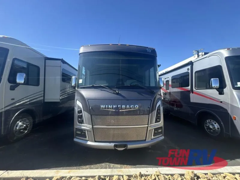 2024 Winnebago Vista 34R - Photo 3