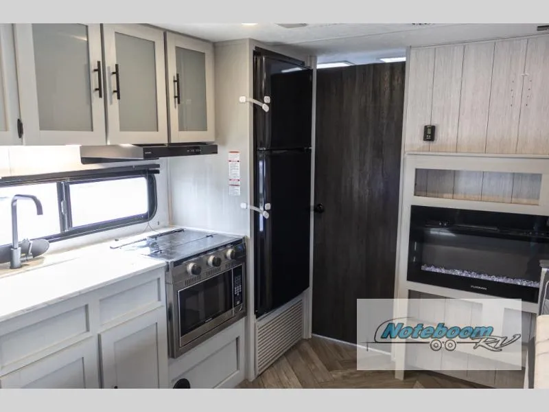 2022 Forest River RV Wildwood 280RTX - Photo 4