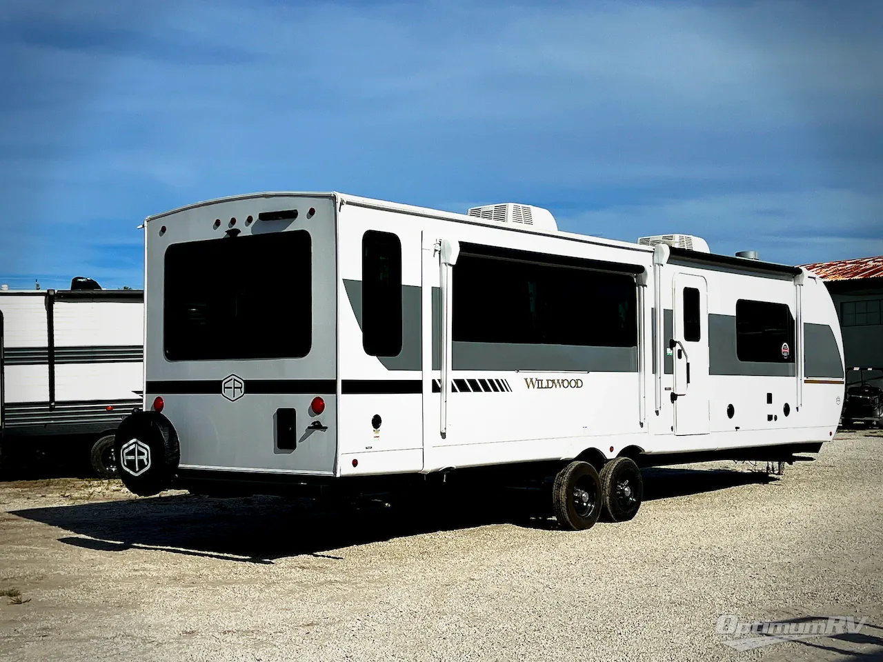 2025 Forest River Wildwood 32RET dealer photo 2 from Optimum RV