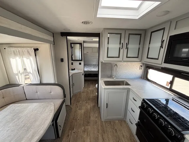 2022 Forest River Vibe 28BH, Photos photo 21