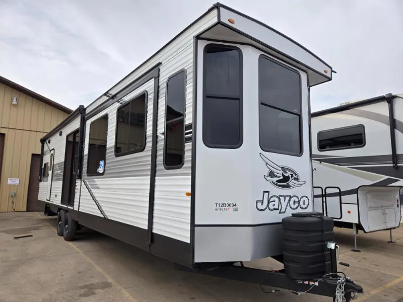 2026 Jayco Jay Flight Bungalow 401FLTS - Photo 2