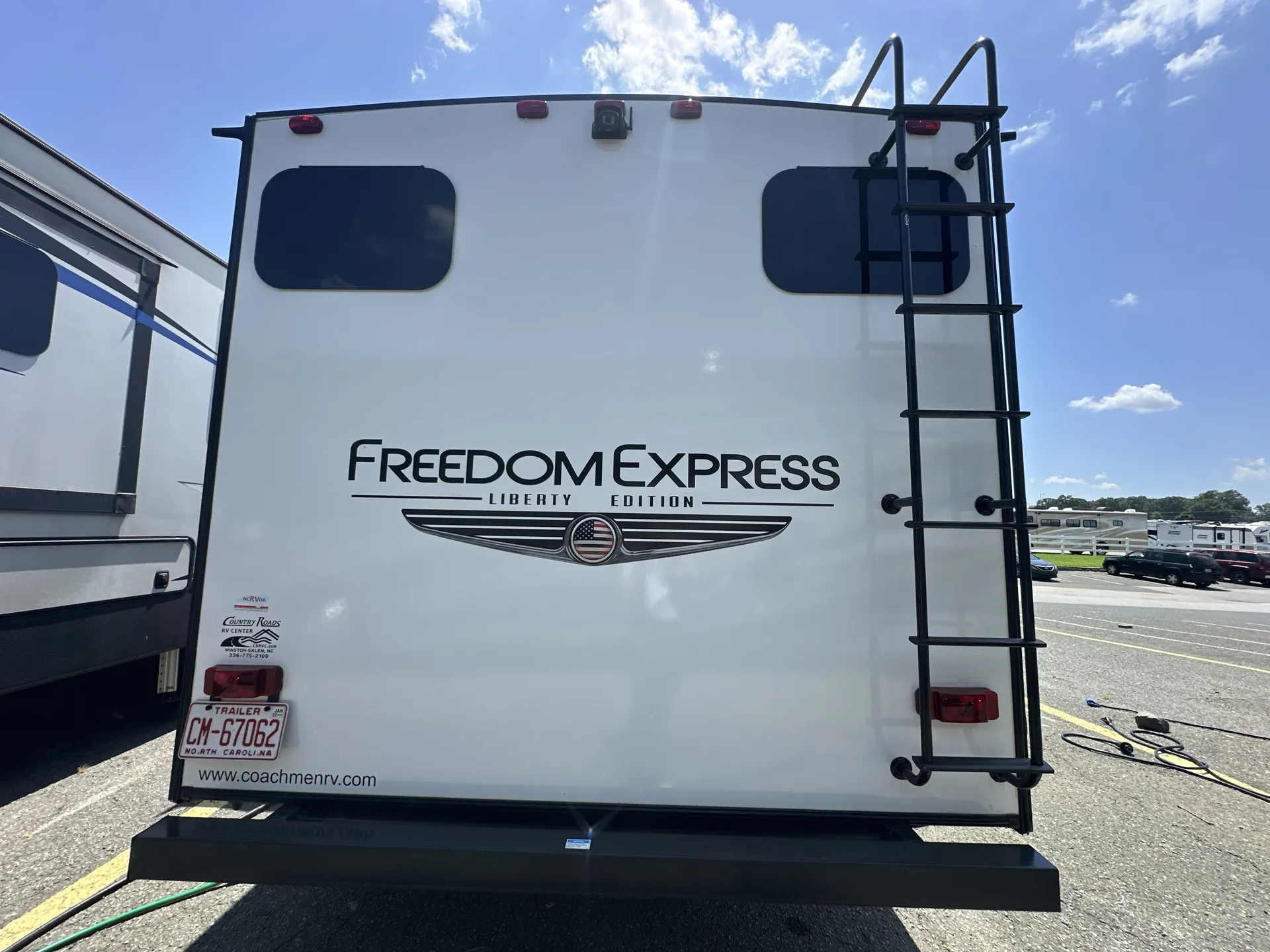 2021 Coachmen Freedom Express Liberty Edition 292BHDSLE — living area main