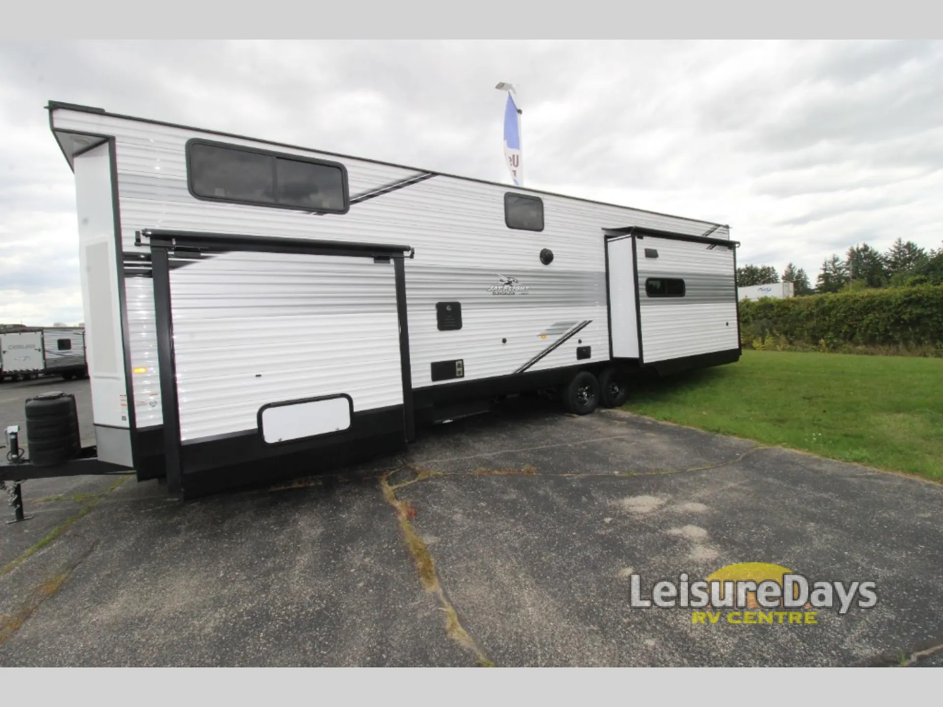 2026 Jayco Jay Flight Bungalow 40DLFT - Photo 4