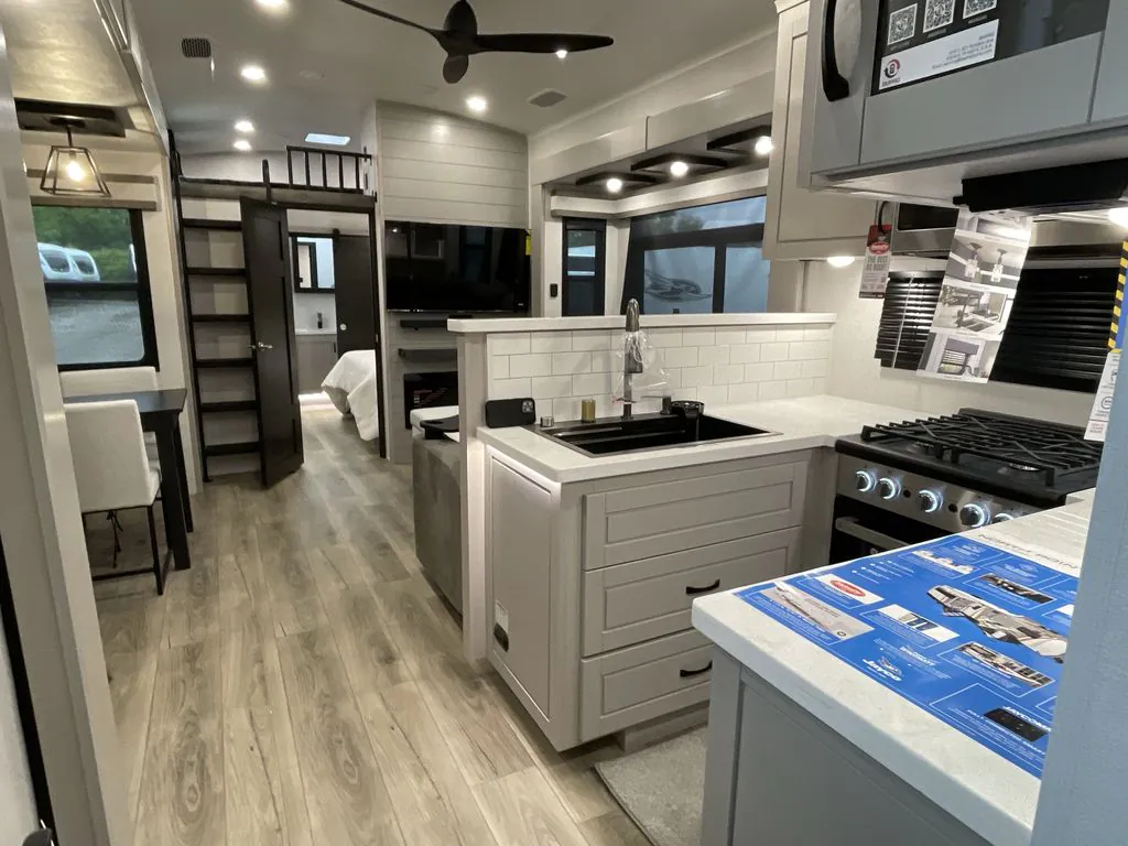 2026 Jayco North Point 395DSDB, Photos photo 5
