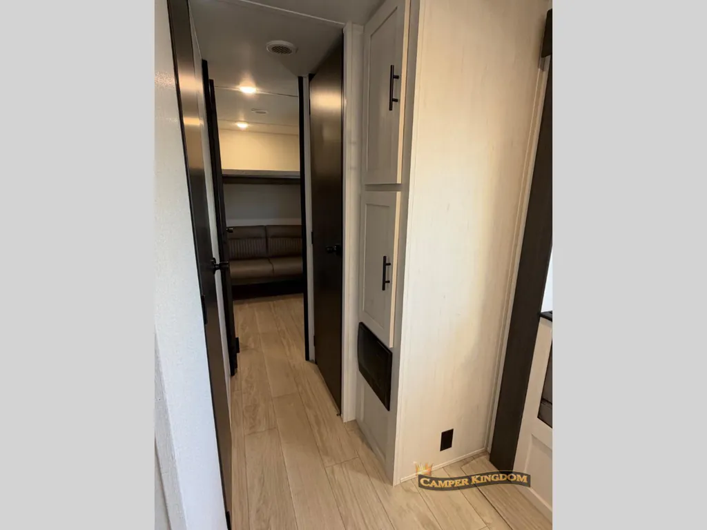 2027 Shasta I-5 530BQB, Photos photo 23