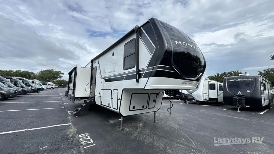 2026 Keystone Montana High Country 325RK - Photo 2