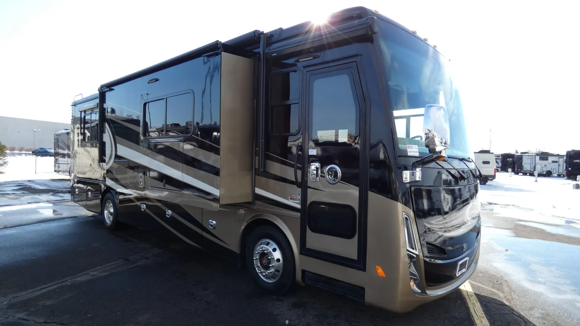 2017 Tiffin Allegro Breeze 32BR - Photo 2