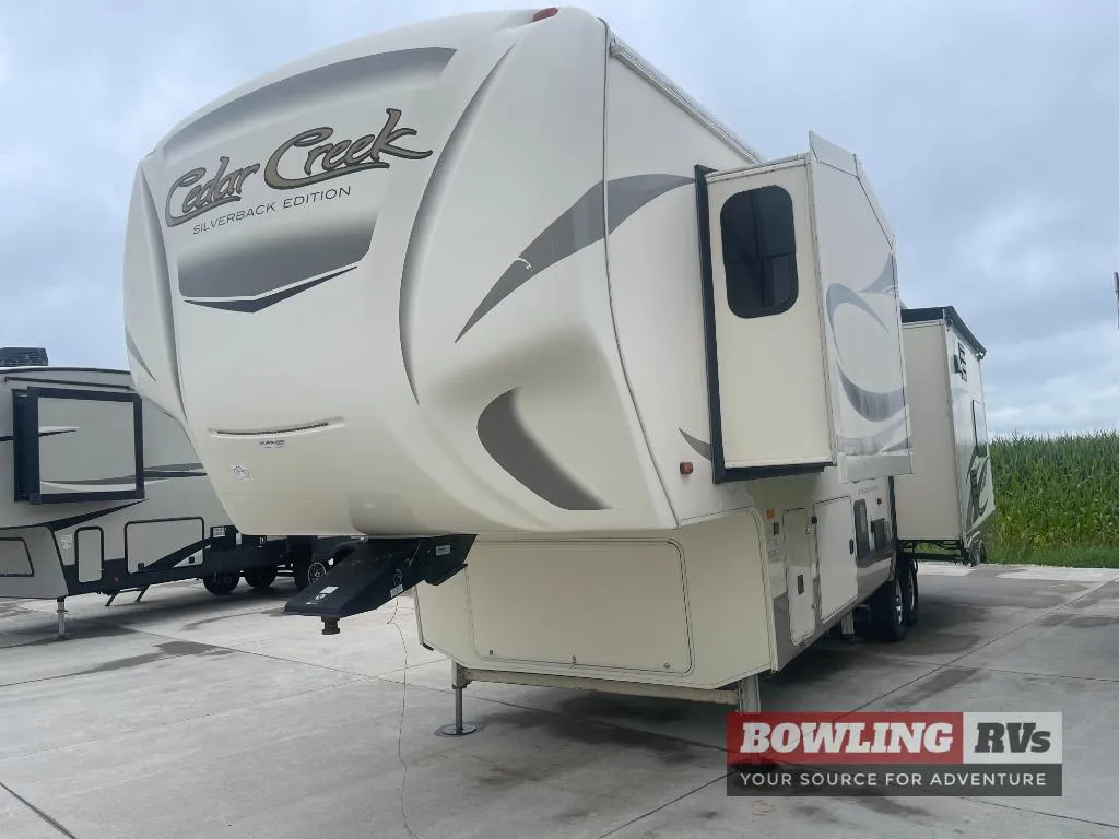 2018 Forest River Cedar Creek Silverback 33IK - Main photo