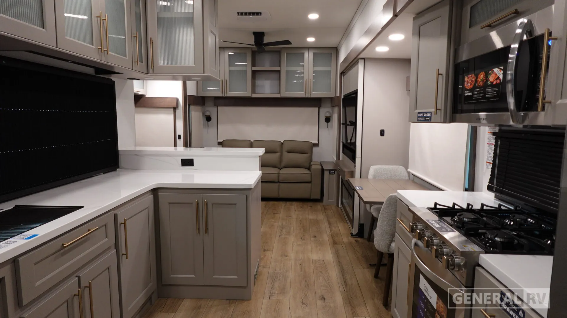2026 Alliance RV Paradigm 388SP - Photo 3