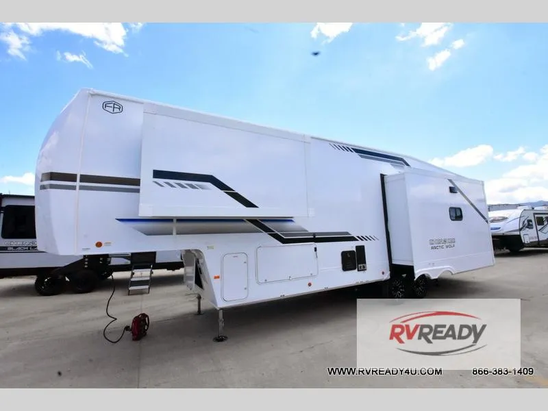 2026 Forest River Cherokee Arctic Wolf 3250SUITE - Photo 4