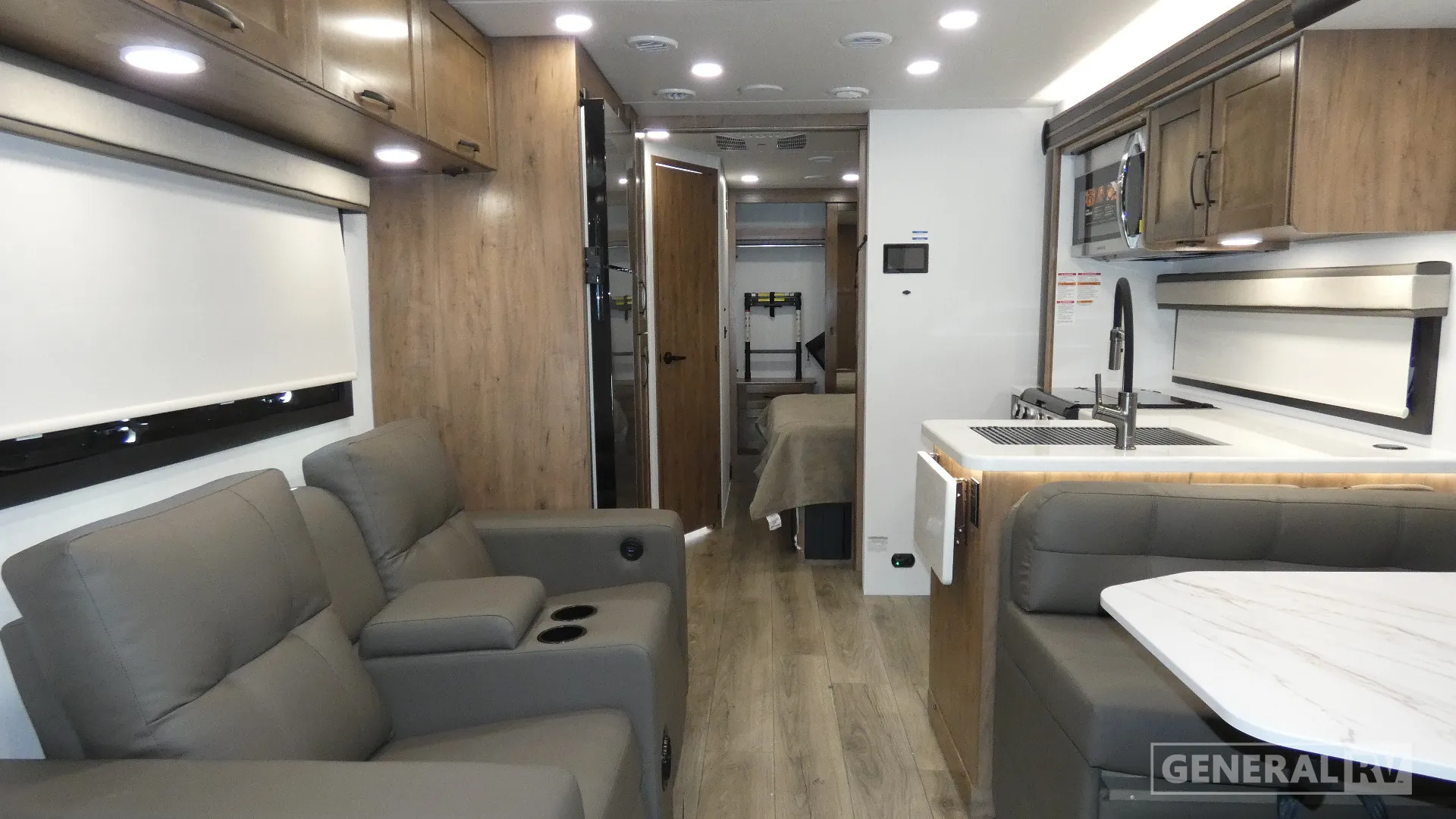 2026 Entegra Coach Esteem XL 32U - Photo 3