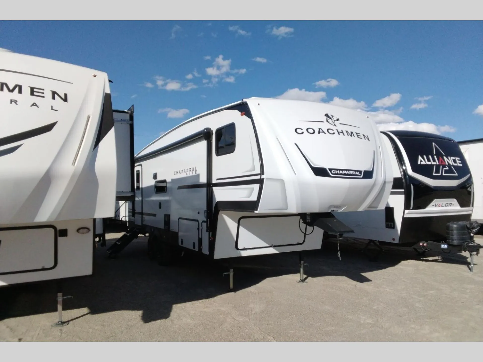 2026 Coachmen Chaparral Lite 254RLS - Photo 2